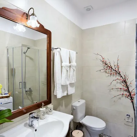 Michalis Stonehouse *