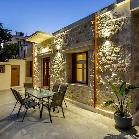 Vakantiehuis Michalis Stonehouse *